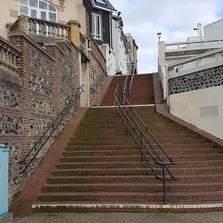 Lpah Le Pied A Terre Du Matelot * Le Havre
